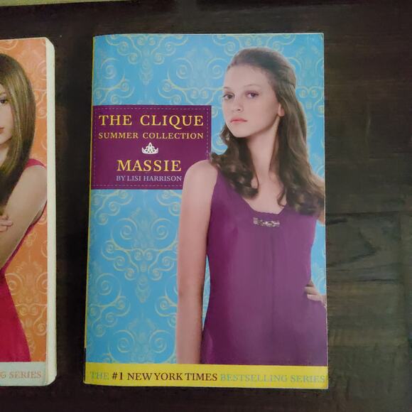 The Clique Summer Collection 5 Book Set by Lisi Harrison Five Girls Five Stories - Picture 5 of 12